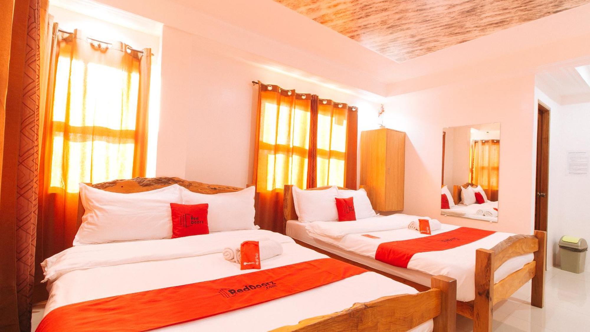 Reddoorz Plus @ Jollydays Hotel Nueva Ecija San Jose  Dış mekan fotoğraf