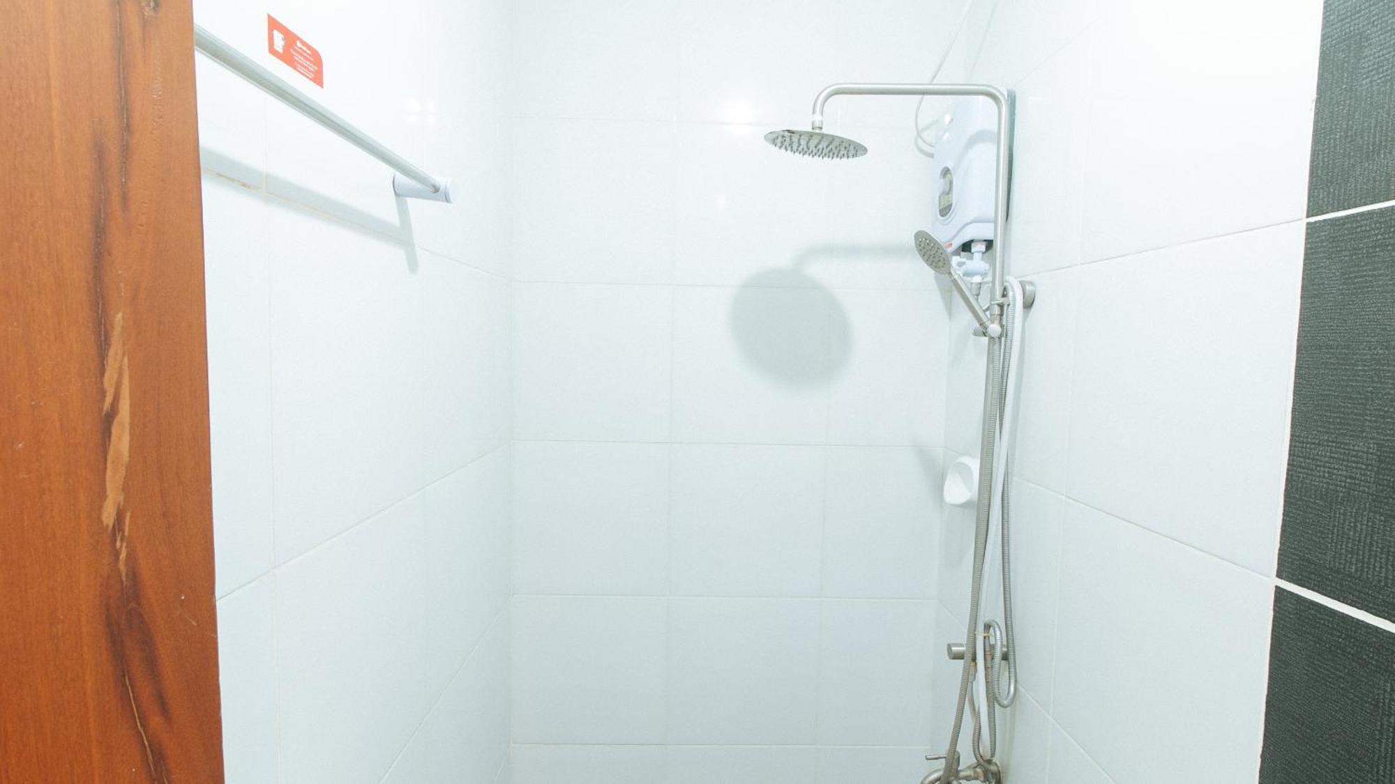 Reddoorz Plus @ Jollydays Hotel Nueva Ecija San Jose  Dış mekan fotoğraf