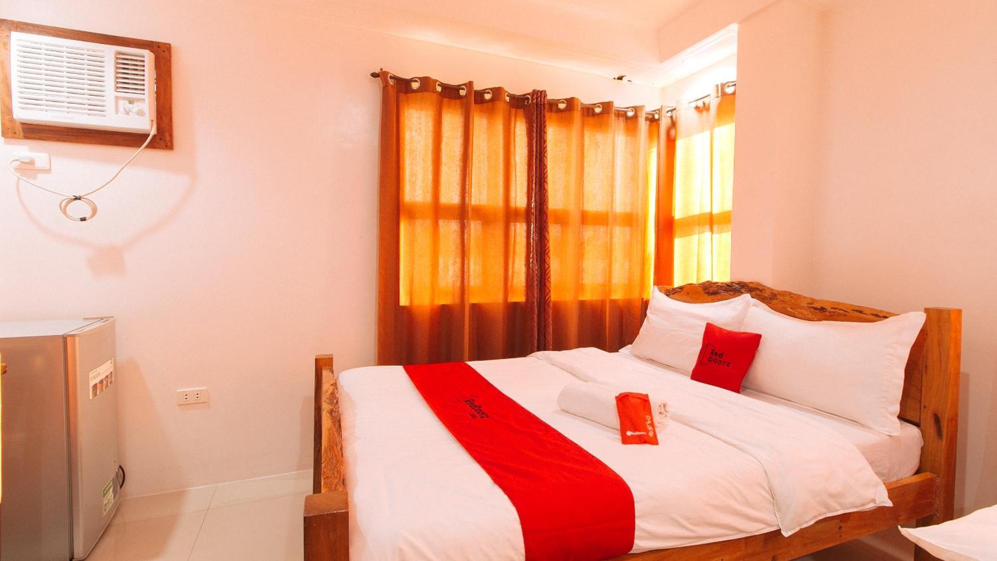 Reddoorz Plus @ Jollydays Hotel Nueva Ecija San Jose  Dış mekan fotoğraf