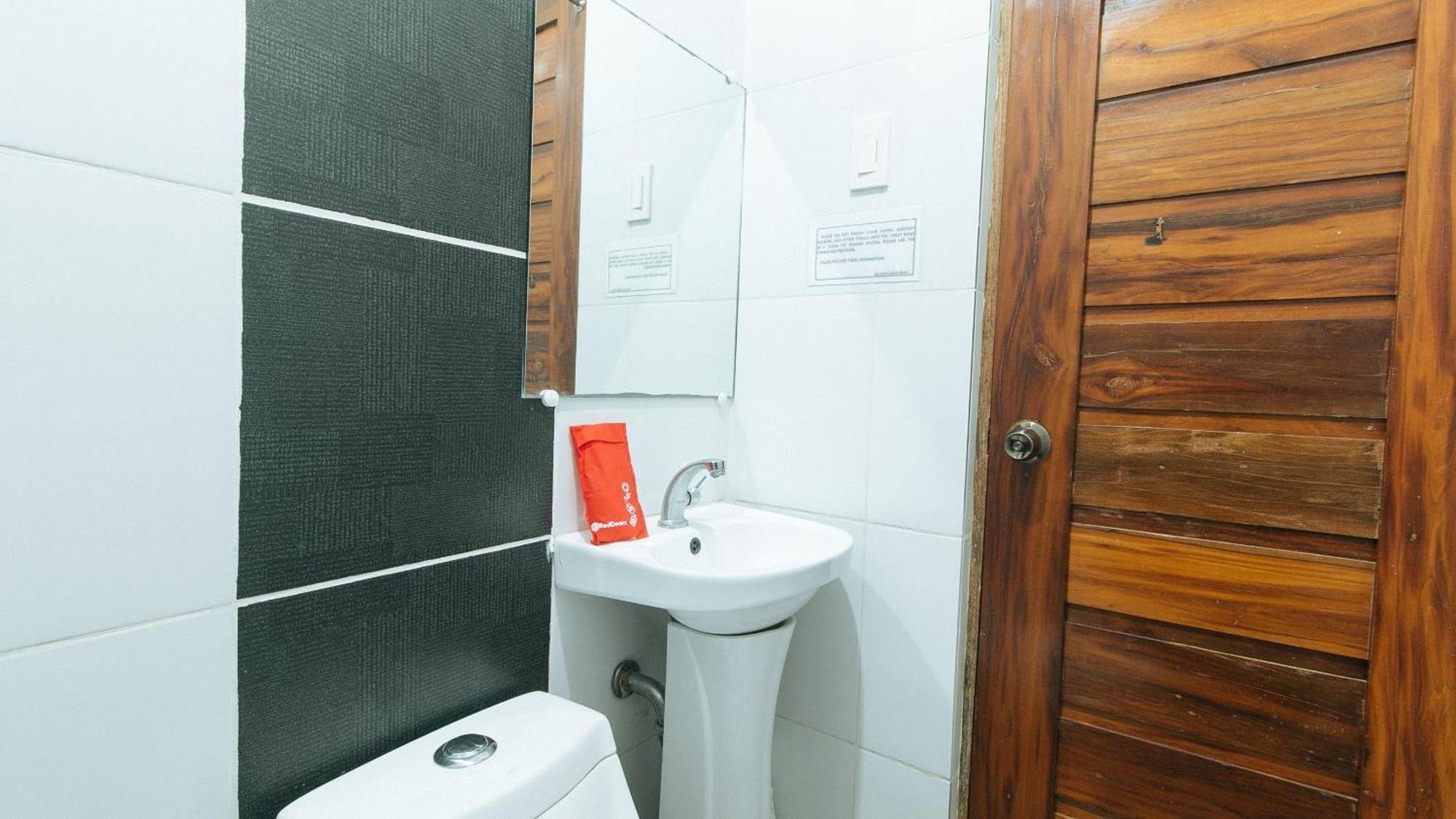 Reddoorz Plus @ Jollydays Hotel Nueva Ecija San Jose  Dış mekan fotoğraf